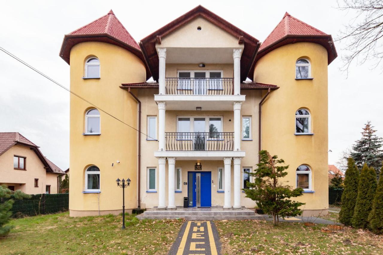 The Castle Suites & Apartment - Free Parking - (Adults Only) Krakow Dış mekan fotoğraf