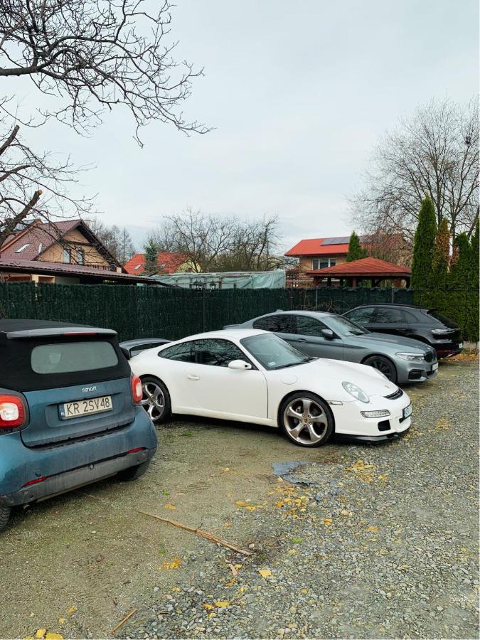 The Castle Suites & Apartment - Free Parking - (Adults Only) Krakow Dış mekan fotoğraf